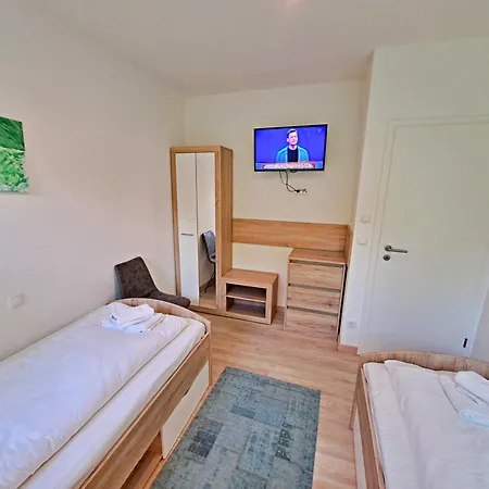 Bettina - 04 Apartment *